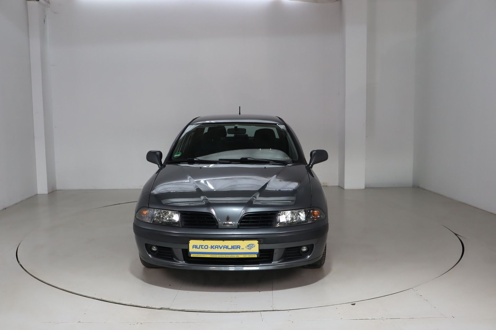 Fahrzeugabbildung Mitsubishi Carisma 1.6 Avance Automatik * HU/AU 03.28