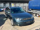 Ford Mondeo 1.8 92 kW , Klima,Euro 4,Tüv-5.2026 - Ford Mondeo aus 2001: Kombi