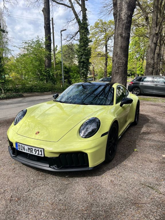 Image of Porsche 992