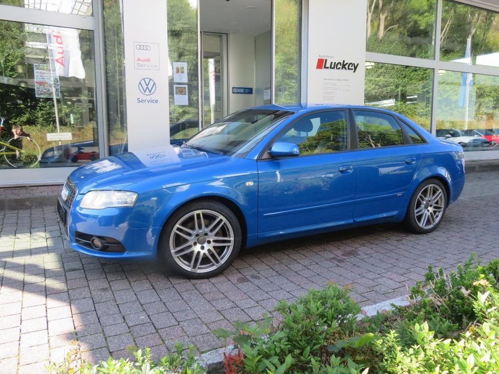 AUDI A4 Limousine Sport 3.2 FSI QUATTRO (Fahrzeug-Nummer 439557580)