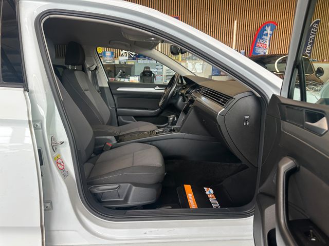 MYAUTOCENTER – Gebraucht- und Jahreswagen mit Werkstattservice in Pfaffenhofen Volkswagen Passat *AHK*ACC*KLIMAAUTO*LED*NAVI*1.HAND*