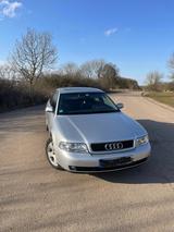Audi A4 1.8 Top-Fahrzeug * Youngtimer * TÜV neu - Audi: Youngtimer