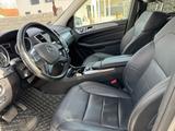 Mercedes-Benz ML 350 BlueTEC 4MATIC - - Mercedes-Benz ML 350 von privat