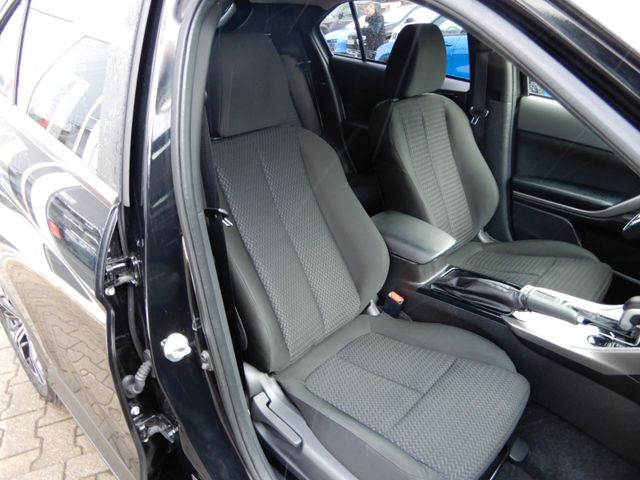 Fahrzeugabbildung Mitsubishi Eclipse Cross 1.5T CVT 2WD Spirit 1.Hand