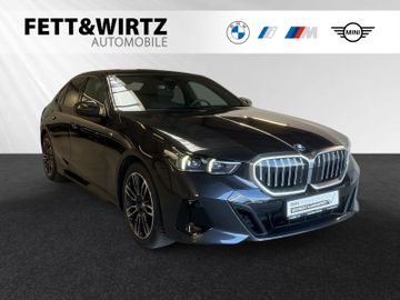 BMW Leasingangebot: BMW 520i M Sport|Panorama|Head-Up|Standhzg.