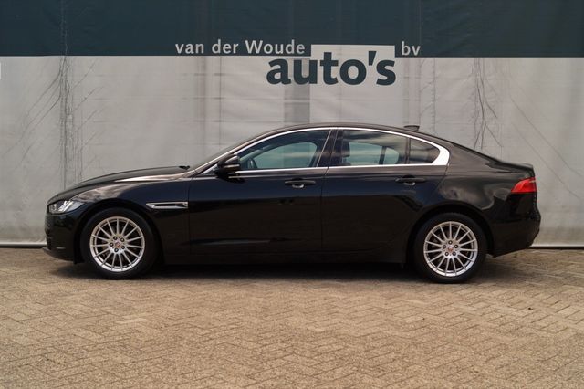 Jaguar XE 2.0 D 163pk automatik Prestige -LEER-NAVI-ECC