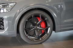 AUDI RSQ8 performance | Pano | 305 km/h | Nimbusgrau AUDI RSQ8 performance | Pano | 305 km/h | Nimbusgrau