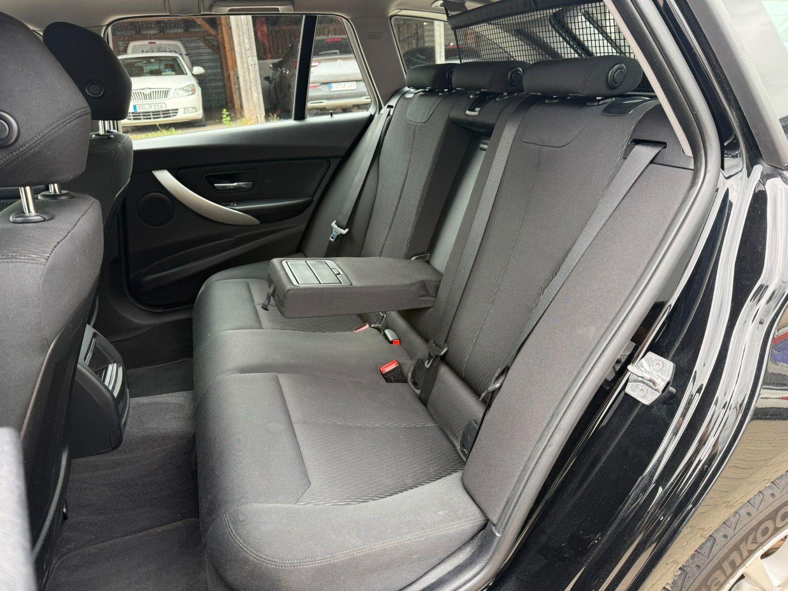 BMW 320 2015 — photo 12
