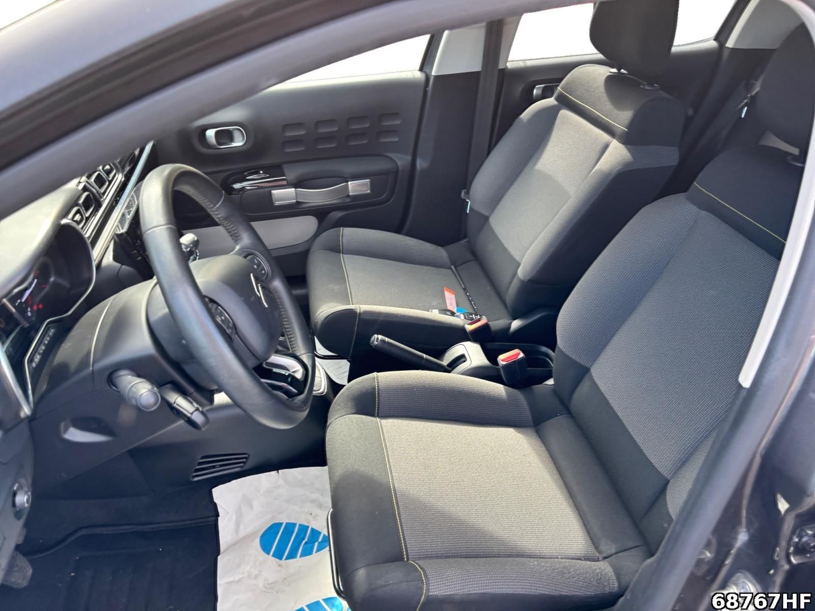 Fahrzeugabbildung Citroën C3 Shine Pack 1.2 PureTech 81kW *NAVI*SHZ*KAMER