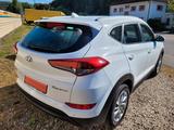 Hyundai Tucson blue Classic - Hyundai Tucson Classic mit Benzin-Antrieb