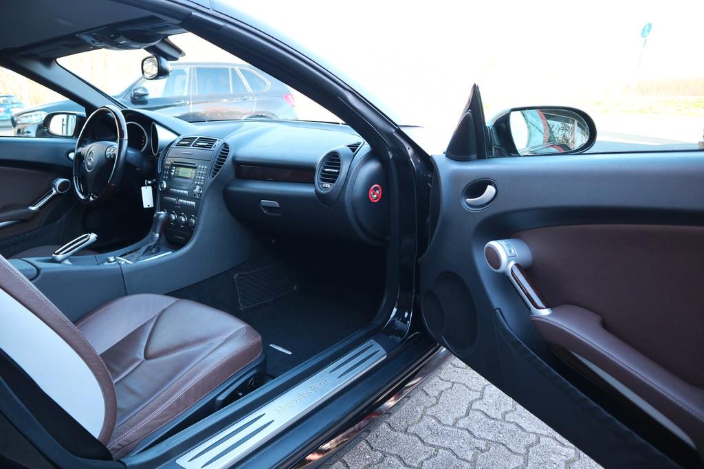 Mercedes-Benz SLK 200