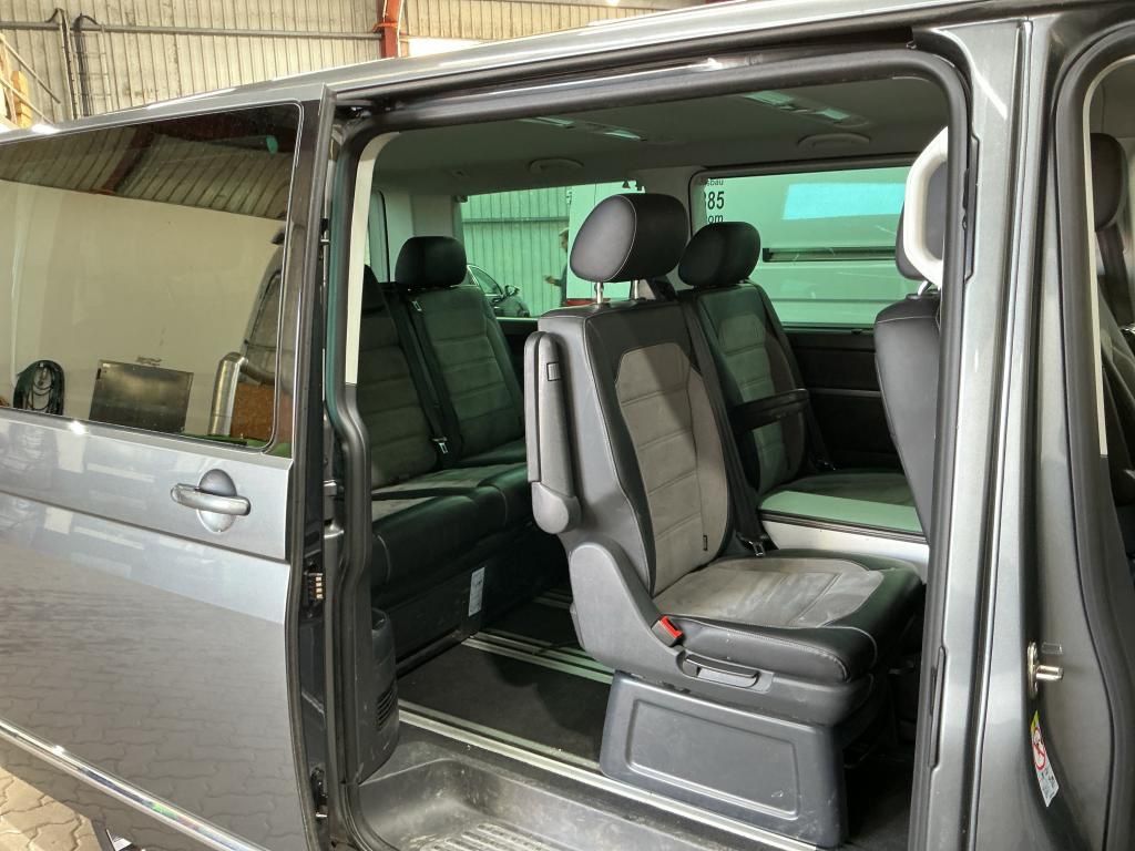 Volkswagen T6.1 Multivan 4Motion DSG Highline StHz ACC LED foto 7