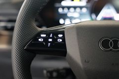 AUDI Q5 e-Hybrid quattro | Tech pro | Pano | Carbon AUDI Q5 e-Hybrid quattro | Tech pro | Pano | Carbon