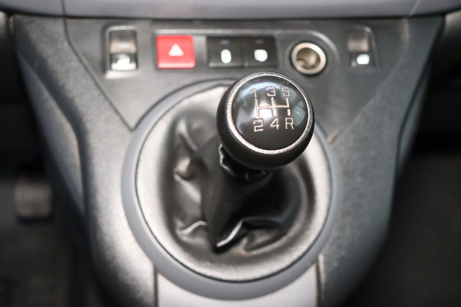 Fahrzeugabbildung Citroën Berlingo Kasten Business HDI 75