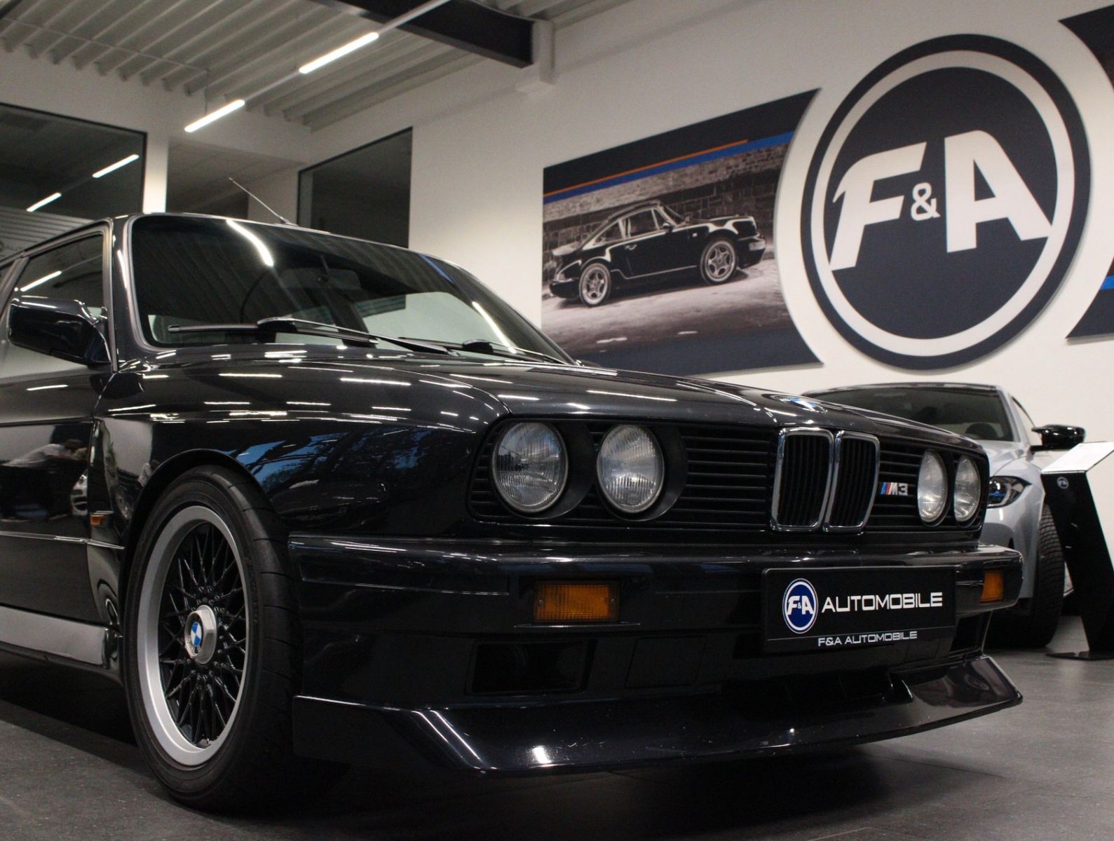 Fahrzeugabbildung BMW M3 2.3 S14 Carbon-Airbox+H-Kennz.+16" BBS