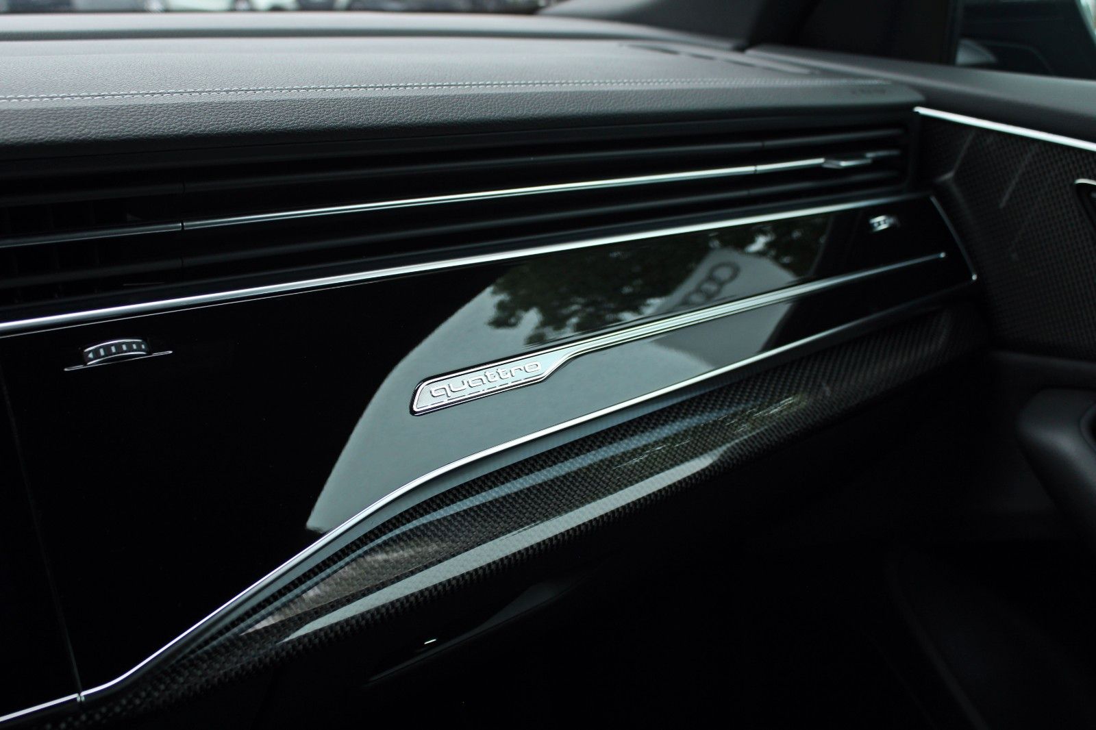 Audi SQ8 - Bild 23