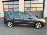 Peugeot 207 SW Premium - Peugeot 207 aus 2011: SW
