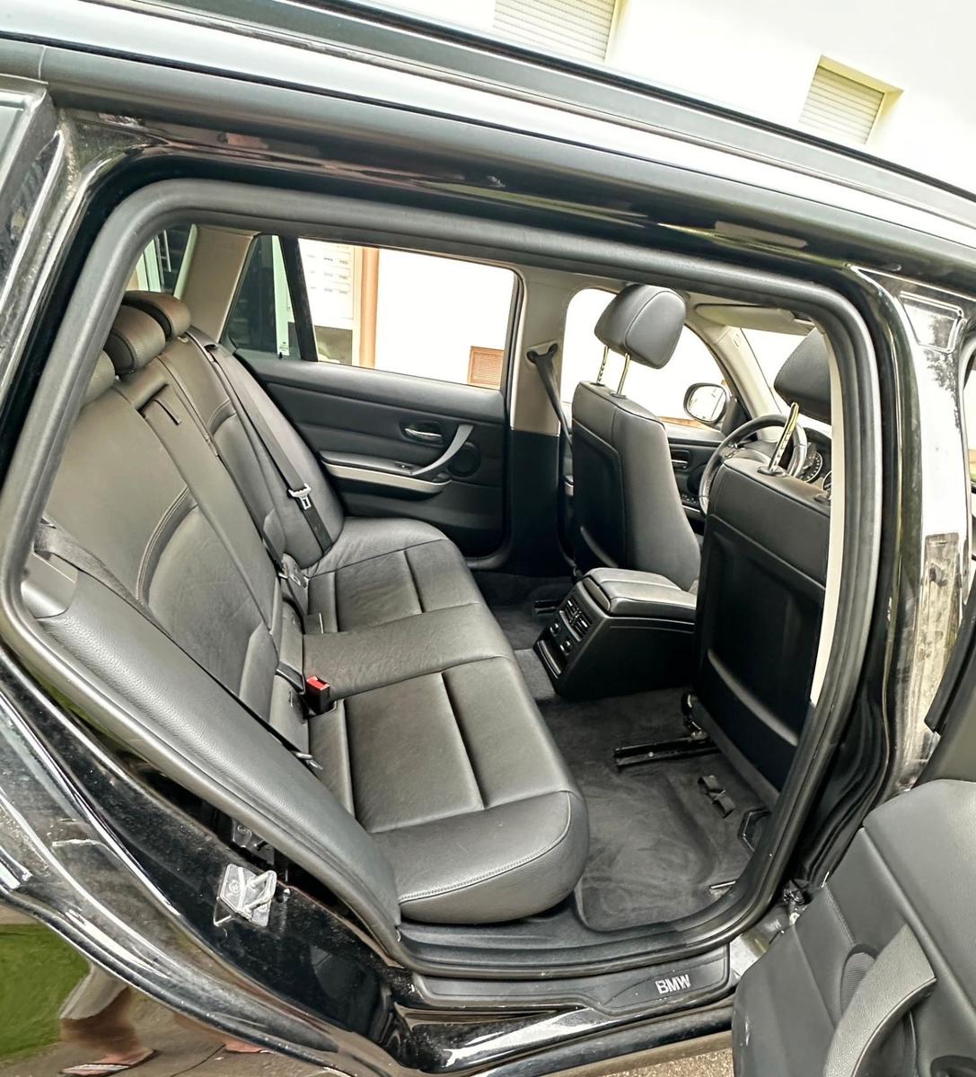 BMW 320 2010 — photo 8