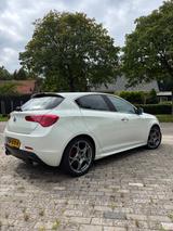 Alfa Romeo Giulietta 1.8 TBi 16V Quadrifoglio Verde Qua... - Alfa Romeo Giulietta aus 2010
