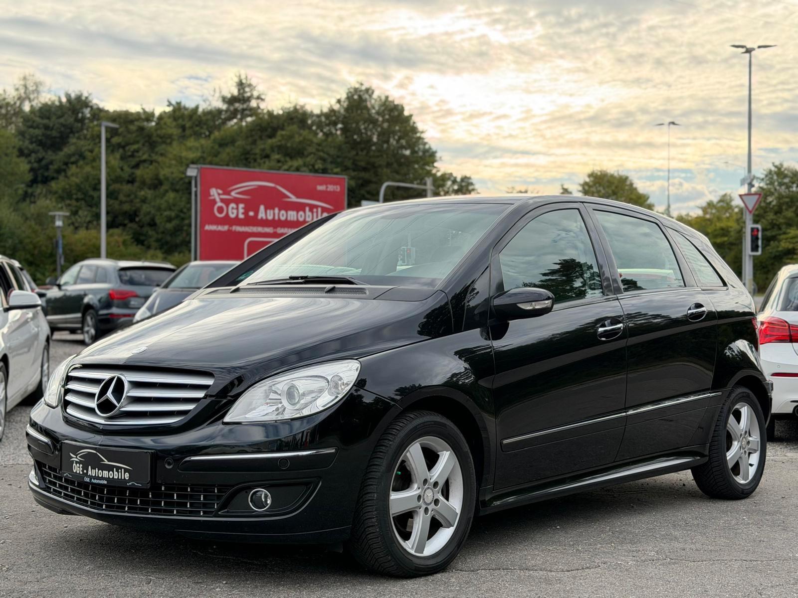 Mercedes-Benz B 200