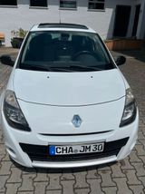 Renault Clio Night & Day 1.2 16V 75 Eco2 Night & Day - Renault Clio aus 2011: Night Day