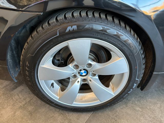 BMW 530 i Touring *Klima*Navi*Xenon*AHK*Freisprech*
