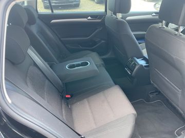 Volkswagen Passat Variant - 10