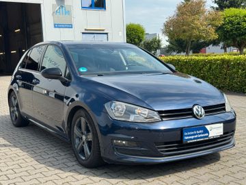 Volkswagen Golf - 4