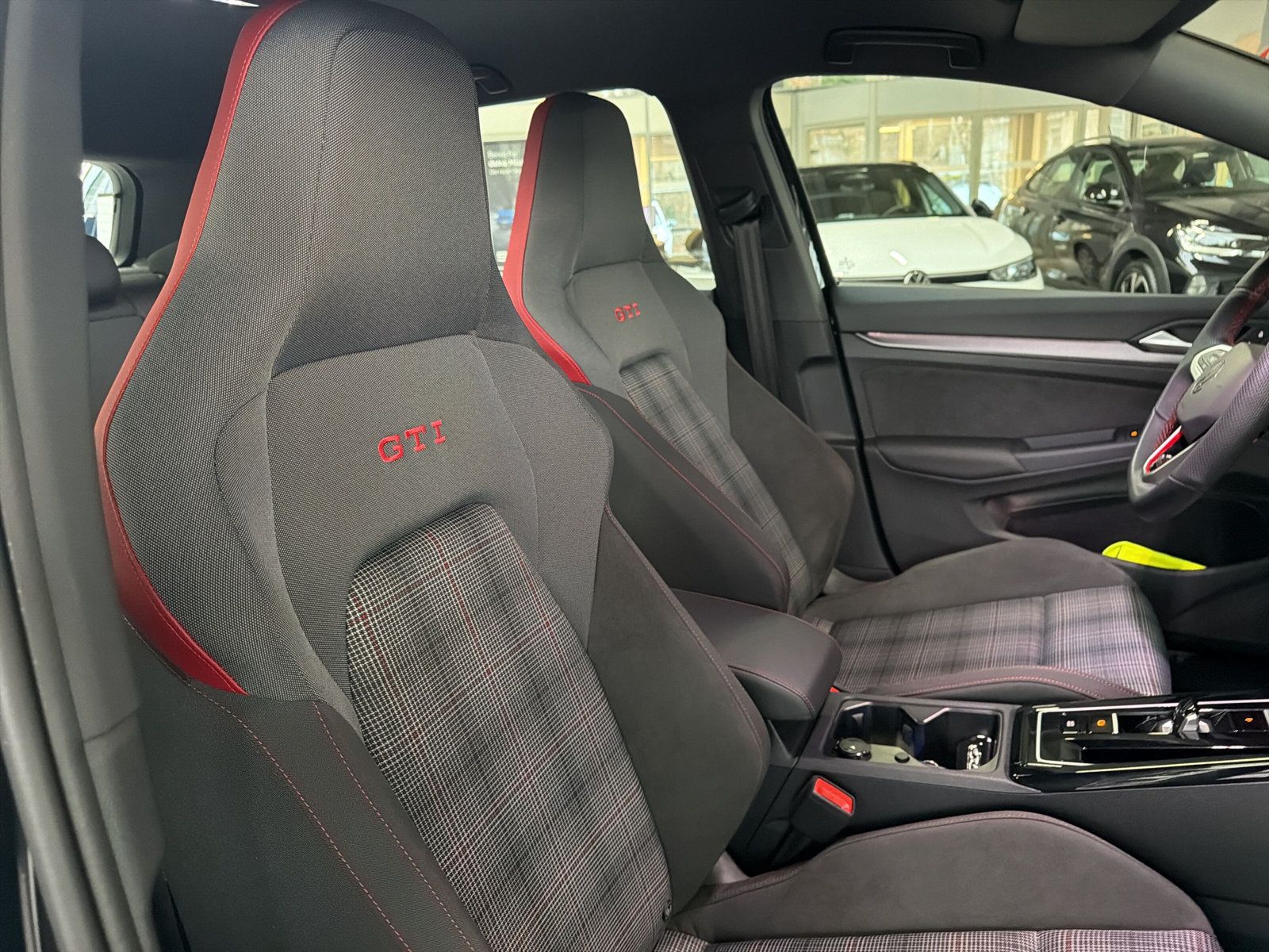 Golf GTi DSG Navi ACC LED AZV Standh