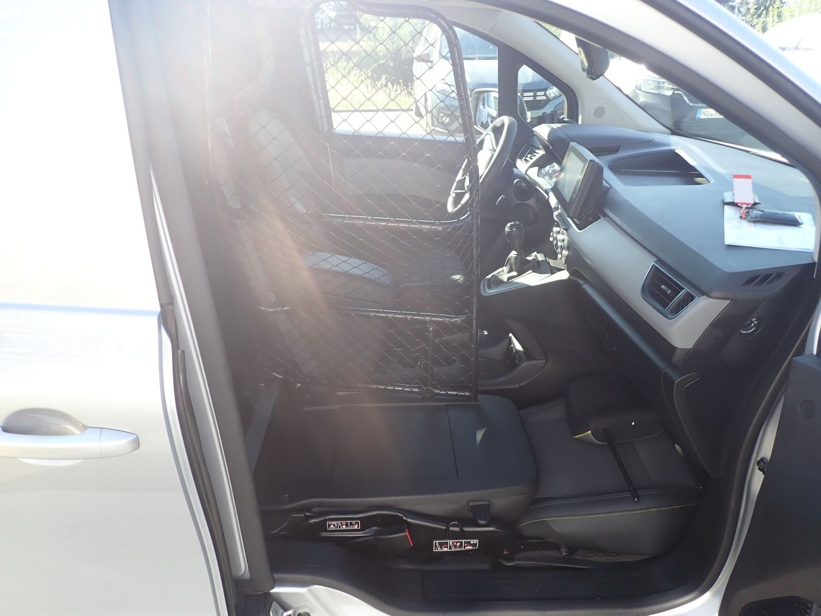 Fahrzeugabbildung Renault Kangoo Rapid Extra TCe 100 FAP Open Sesame by Re