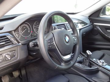 BMW 318 Gran Turismo - 7