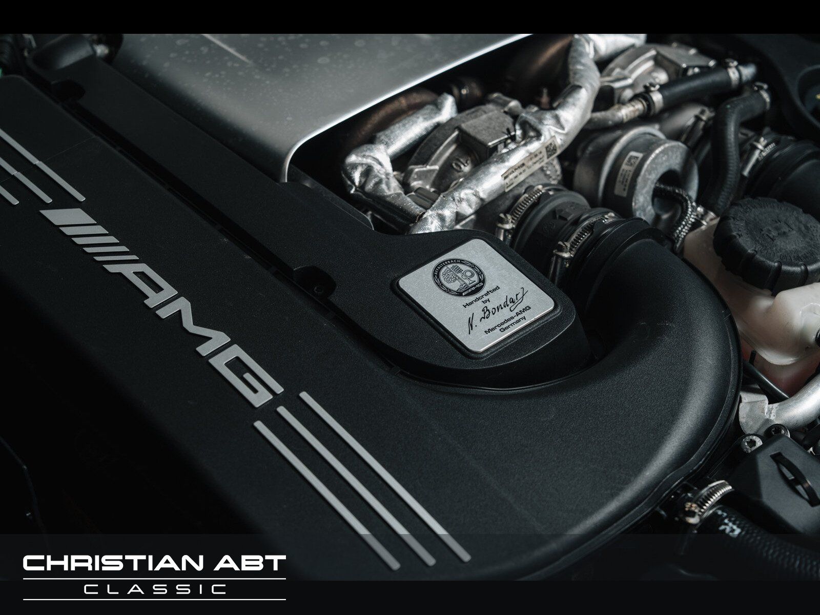 Fahrzeugabbildung Mercedes-Benz GLC 63 AMG 4Matic Burmester Pano designo