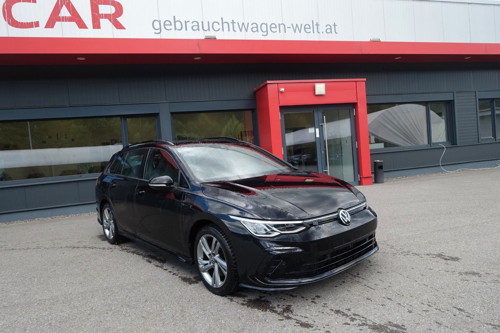 Volkswagen Golf VIII Variant R-Line 4M. DSG EXP € 20990.- imagem 3