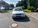 Opel Astra 1.6 Edition 2000 Cla Automatik AHK Klima - gebrauchte Opel Astra aus dem Jahr 2001