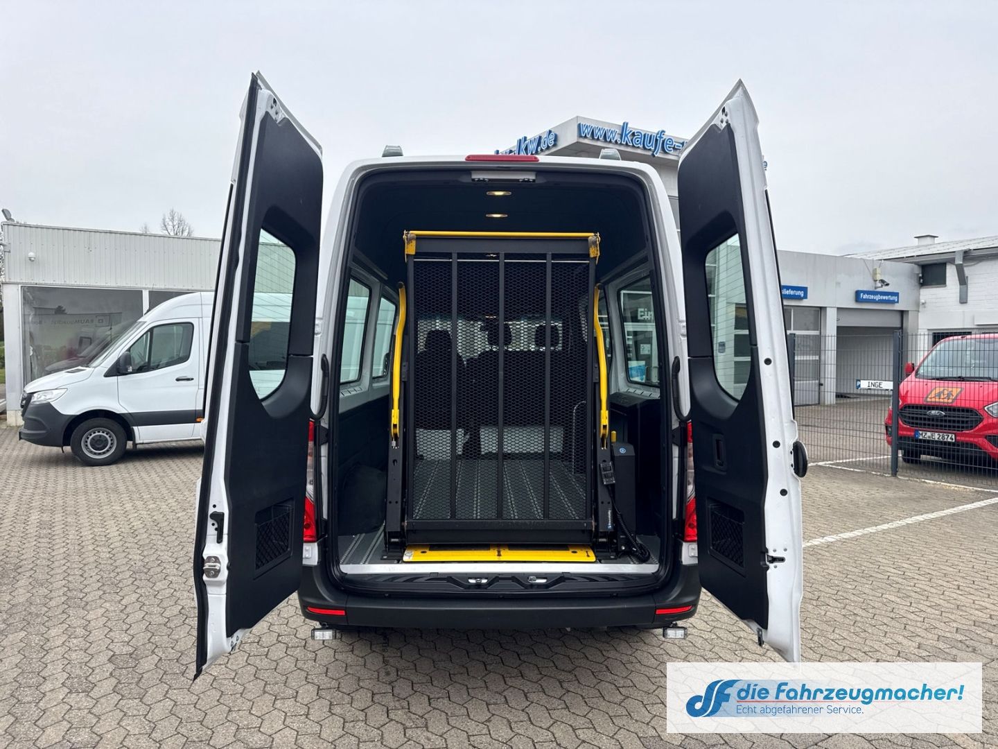 Fahrzeugabbildung Mercedes-Benz Sprinter III Tourer RWD AWD 311 CDI L2 DAB Tel.