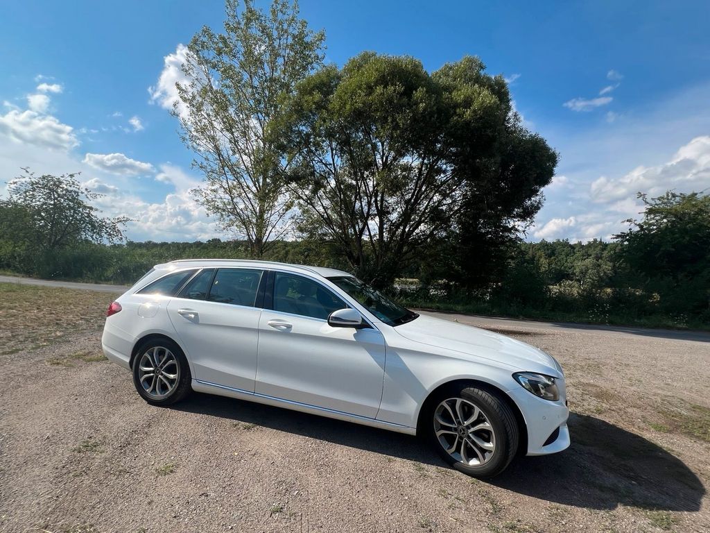 Image of Mercedes-Benz C 200