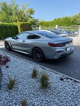 BMW M850i xDrive Coupé - - gebrauchte BMW M850 aus dem Jahr 2023
