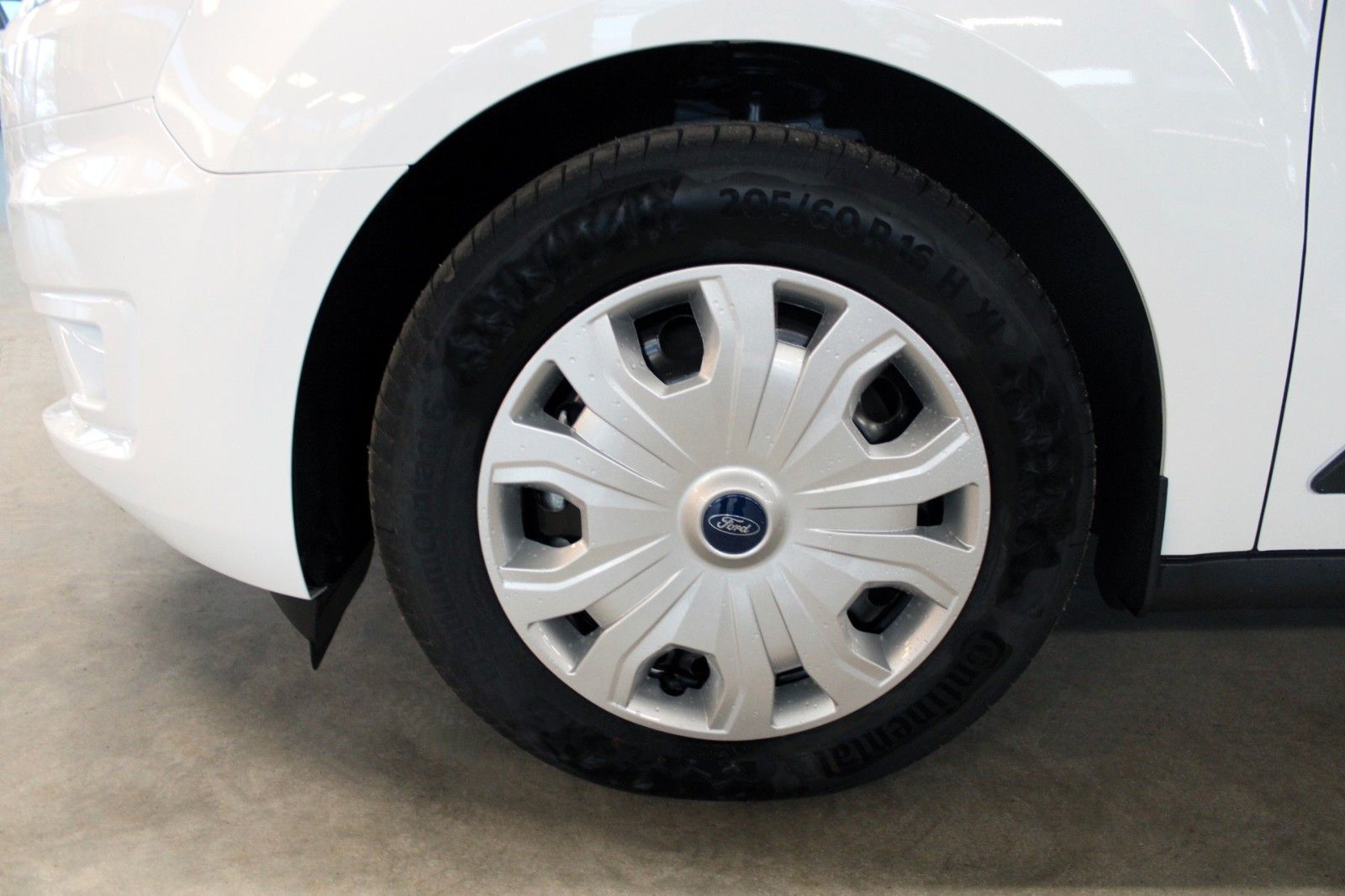 Fahrzeugabbildung Ford Transit Connect TREND L2 Lang KLIMA 3-Sitzer PDC