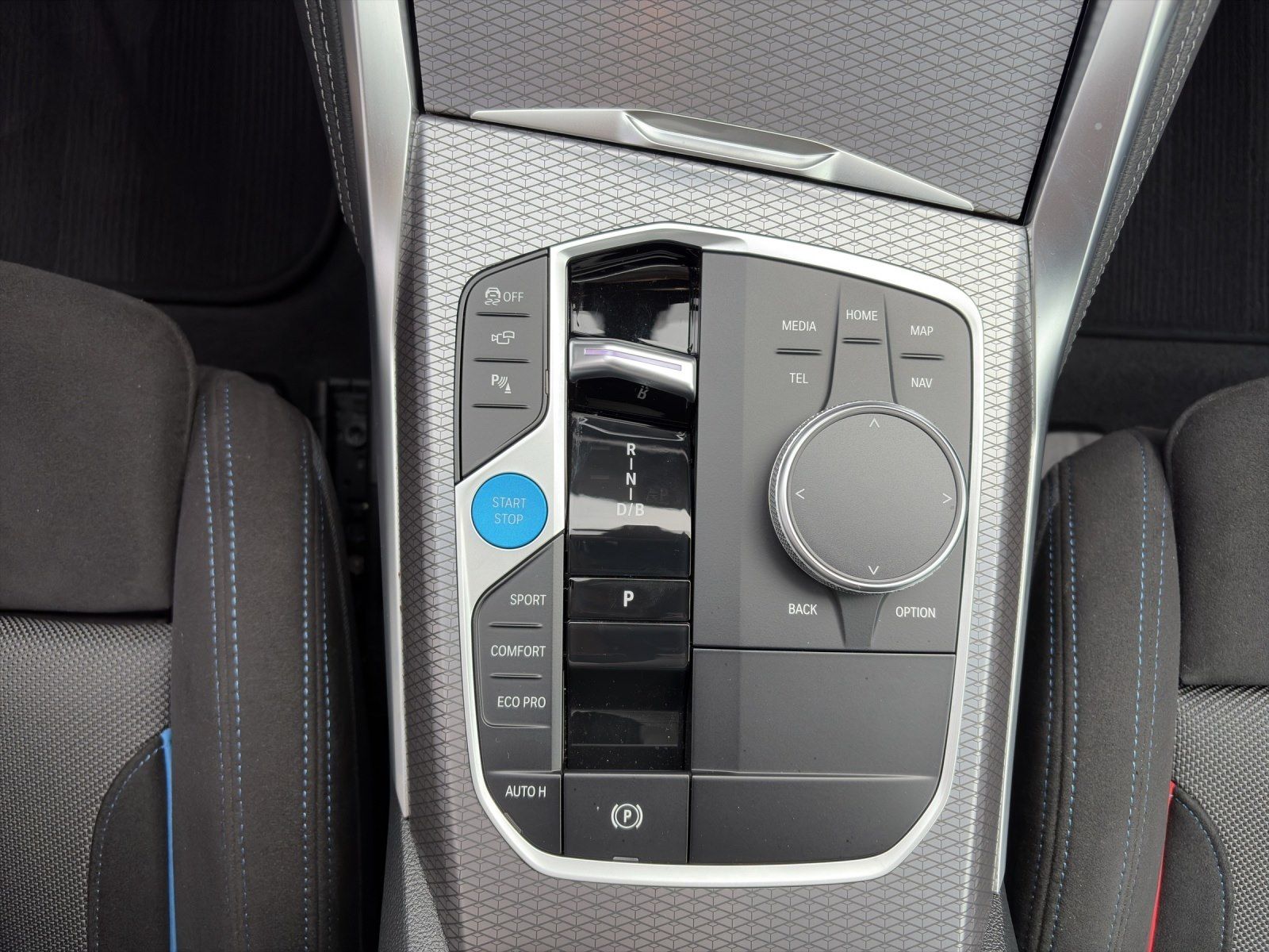 BMW i4 - Bild 24