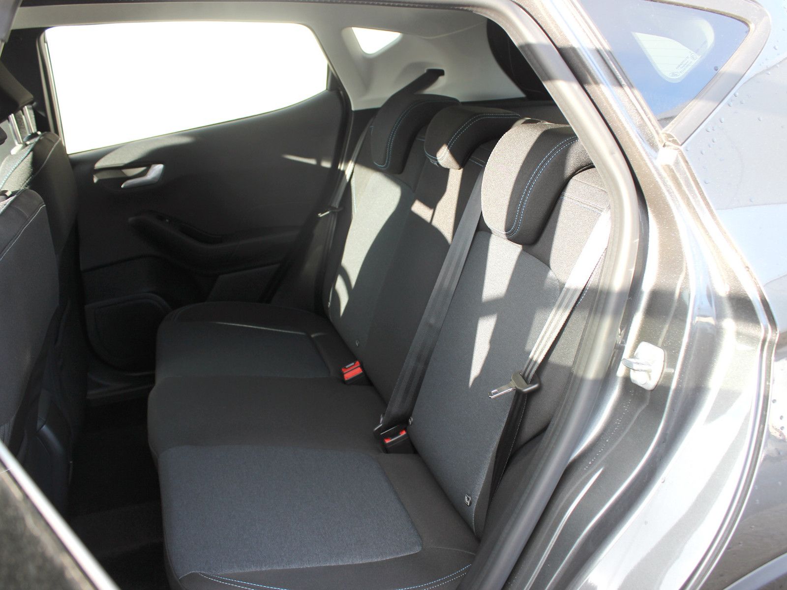 Fahrzeugabbildung Ford Fiesta Active 1,0 EcoBoost Hybrid