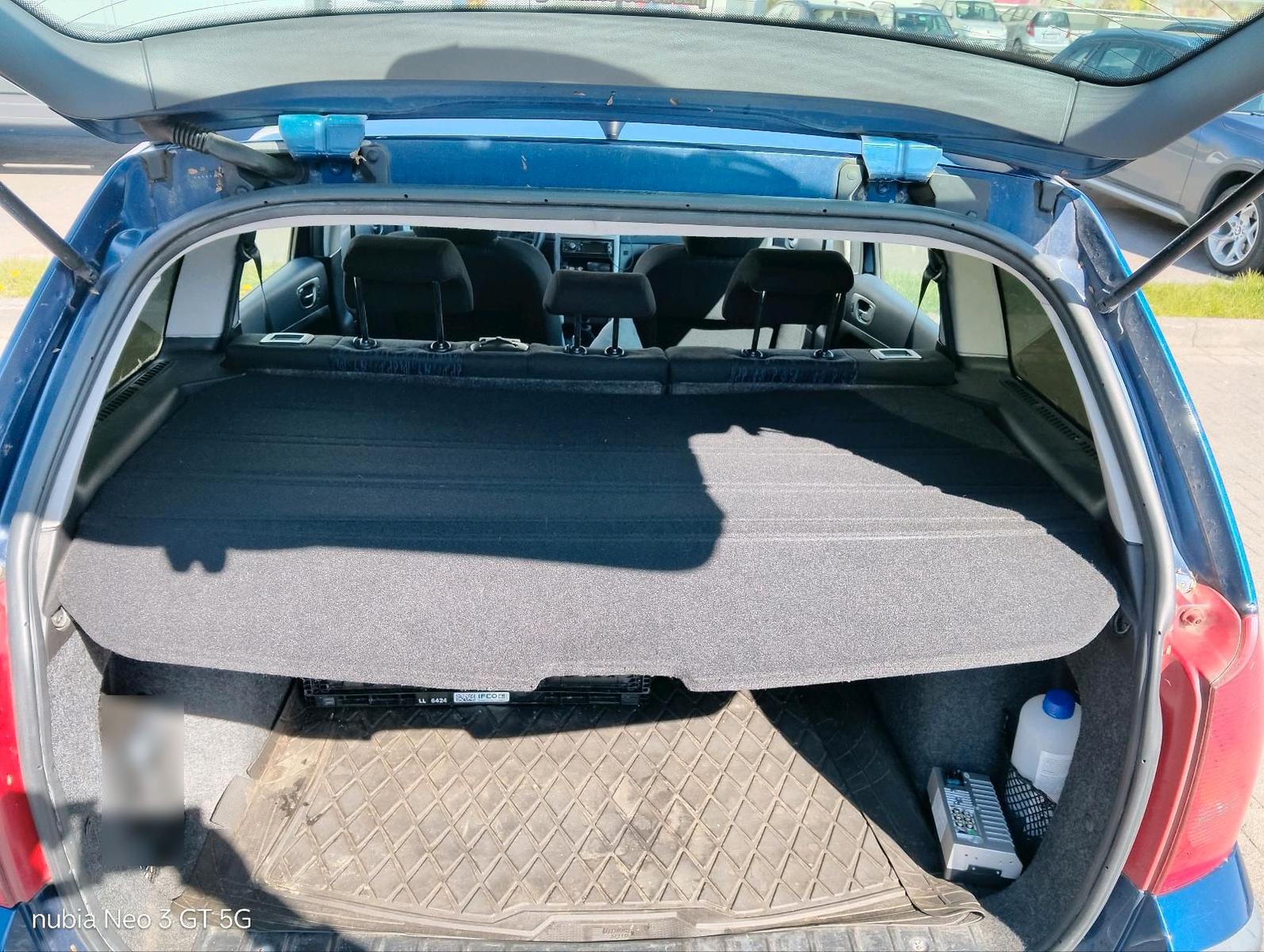 Peugeot 307 2004 — photo 8