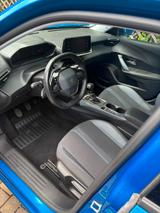 Peugeot 2008 PureTech 130 Allure blau - Peugeot 2008 in Nürnberg