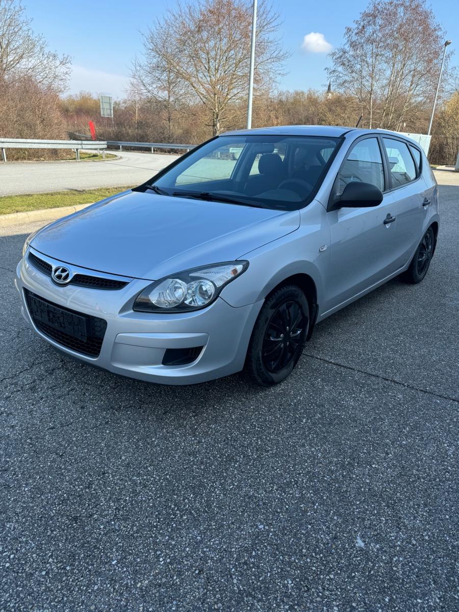Hyundai i30 CW 1.4 Comfort Klimaanlage