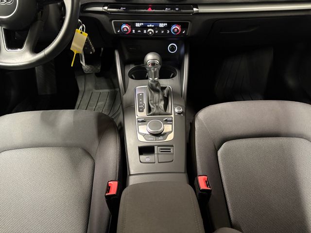 A3 Sportback 35 TFSI TEMP XENON SHZ