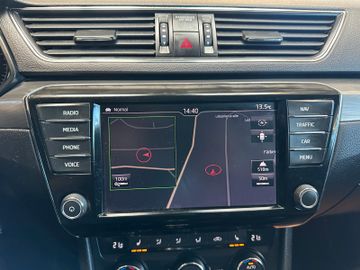 Skoda Superb Combi Style *BiXenon*Navi*AHK*