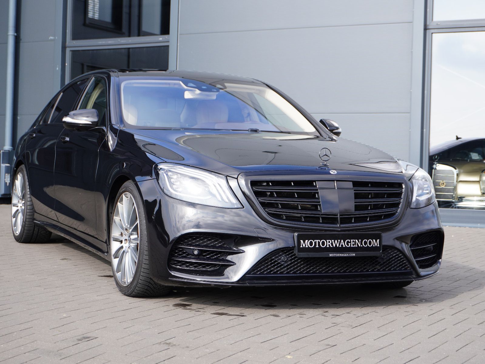 Fahrzeugabbildung Mercedes-Benz S 560 4Matic L AMG