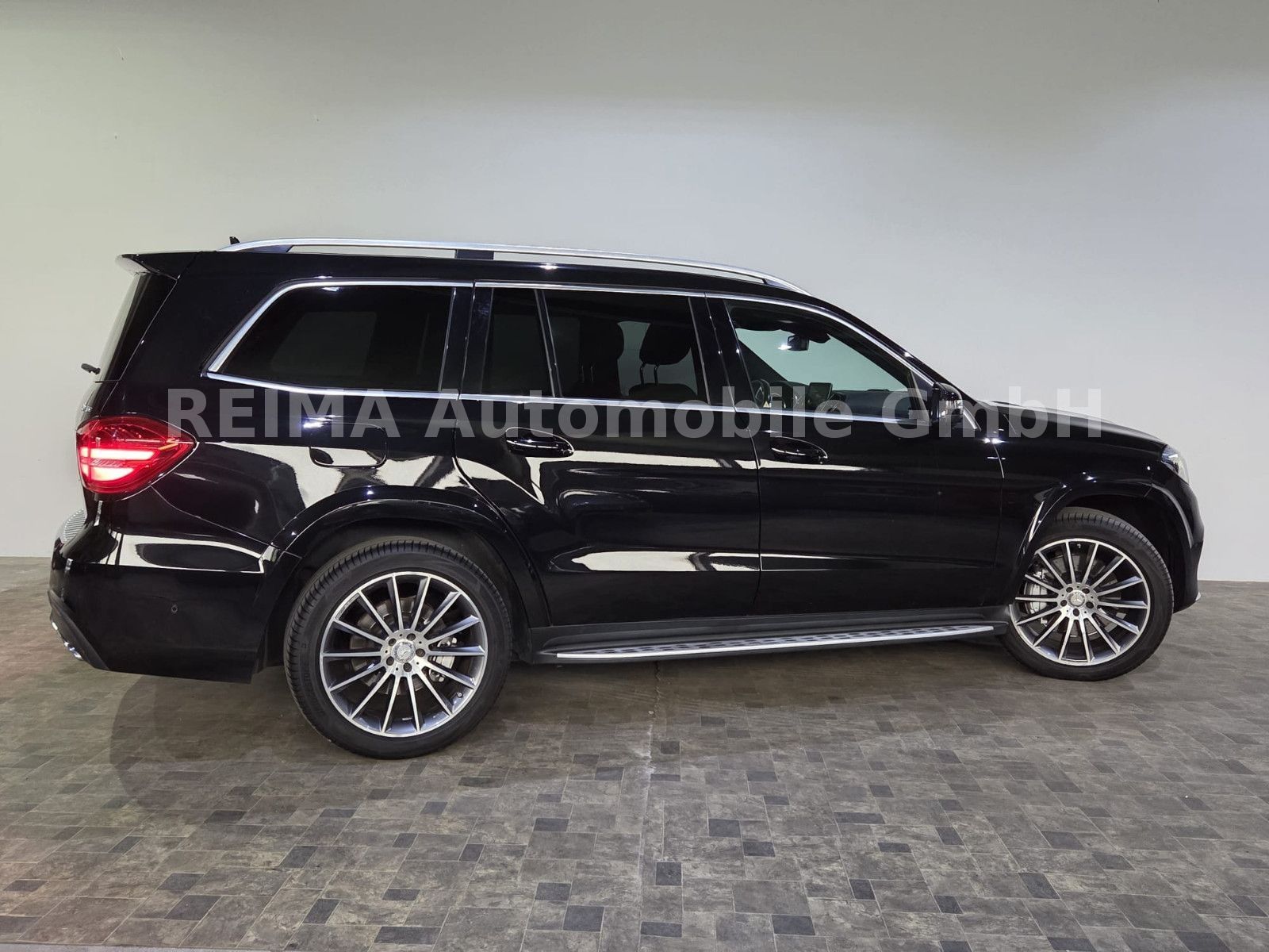 Fahrzeugabbildung Mercedes-Benz GLS 350 d 4Matic, 7 Sitzer, 360°, Pano
