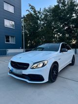 Mercedes-Benz Mercedes-AMG C 63 | AMG Night & Carbon-Pak... - Mercedes-Benz MB 100 Gebrauchtwagen