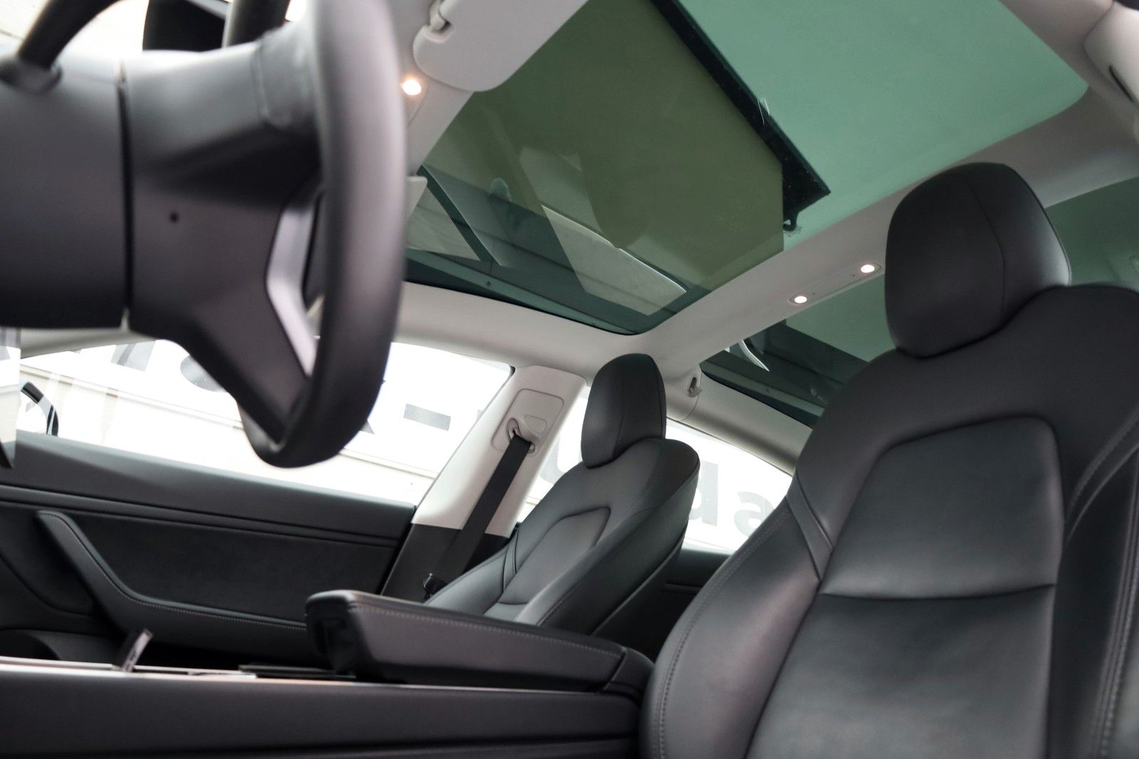 Fahrzeugabbildung Tesla Model 3 Long Range AWD Leder,Navi,LED,Panorama