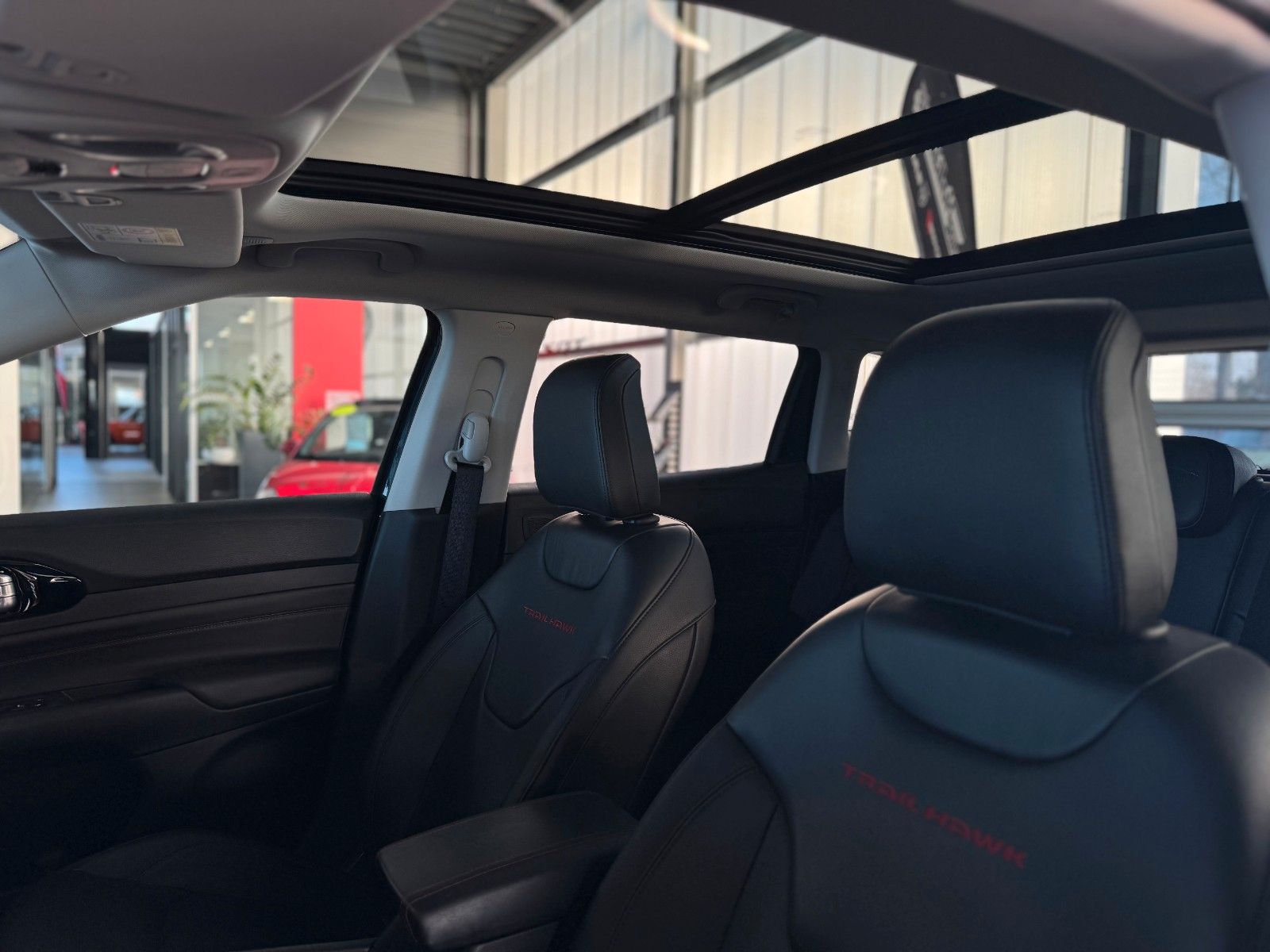 Fahrzeugabbildung Jeep Compass 1.3 Plug-In Hybrid Trailhawk  4WD